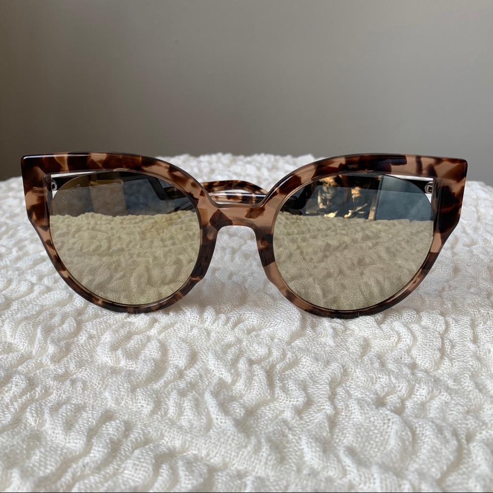 NWT Diff Sunglasses